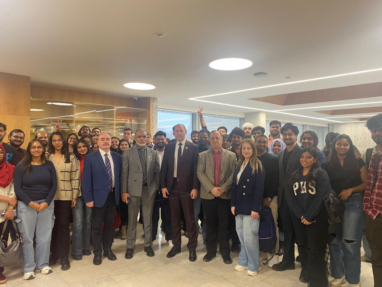 Встреча генерального директора Раймед Групп Раджива Кумар со студентами РУДН